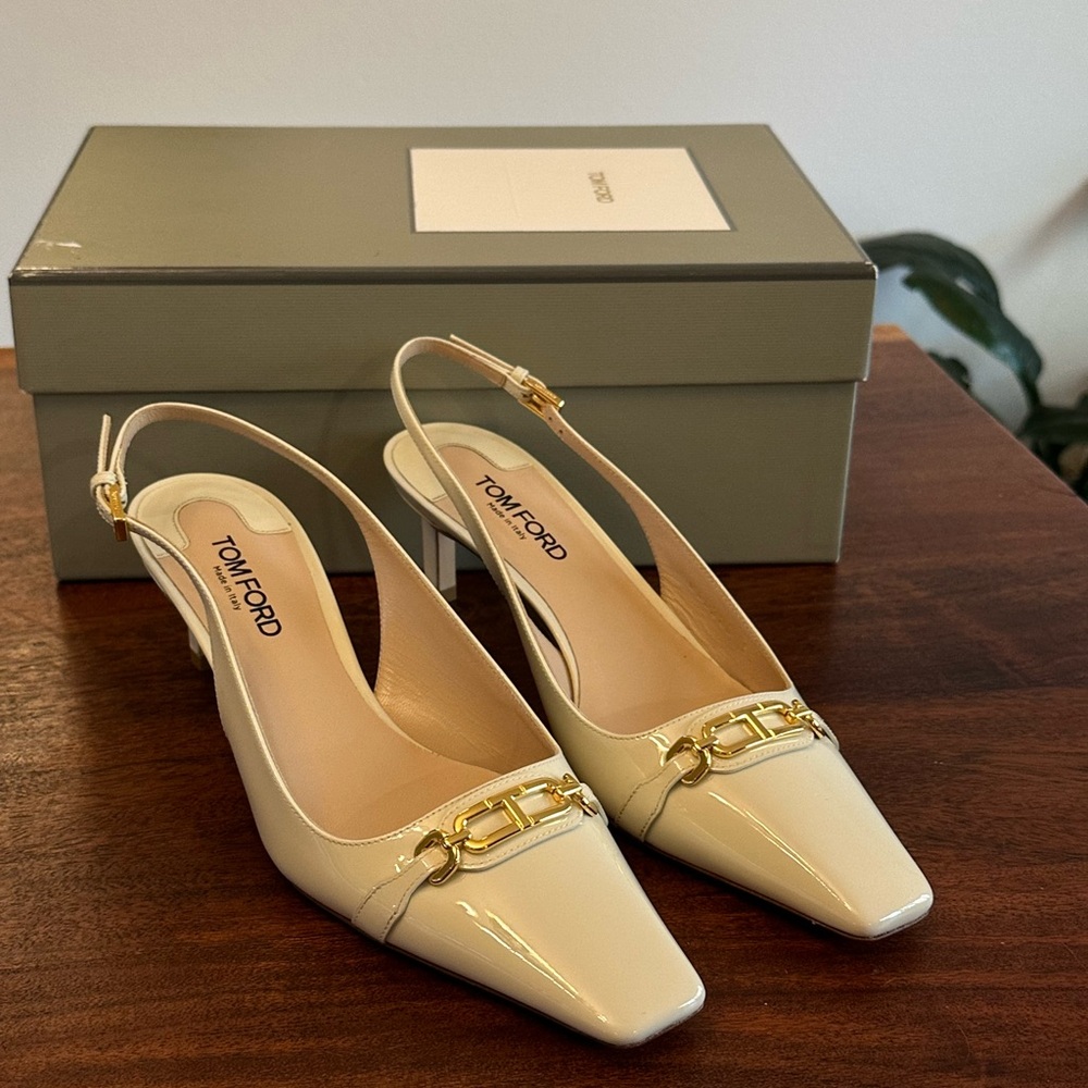Tom Ford Cream Slingback Heels with Gold Chain
